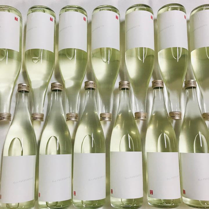 WHITE 【純米吟醸生酒】1800ml 【限定】（2026/12-）